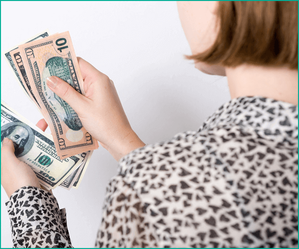 資格取得にかかる費用と支払い方法